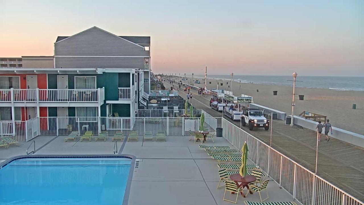 Fish Tales Boardwalk Inn & Ocean Mecca Motel Ocean Stadt Exterior foto